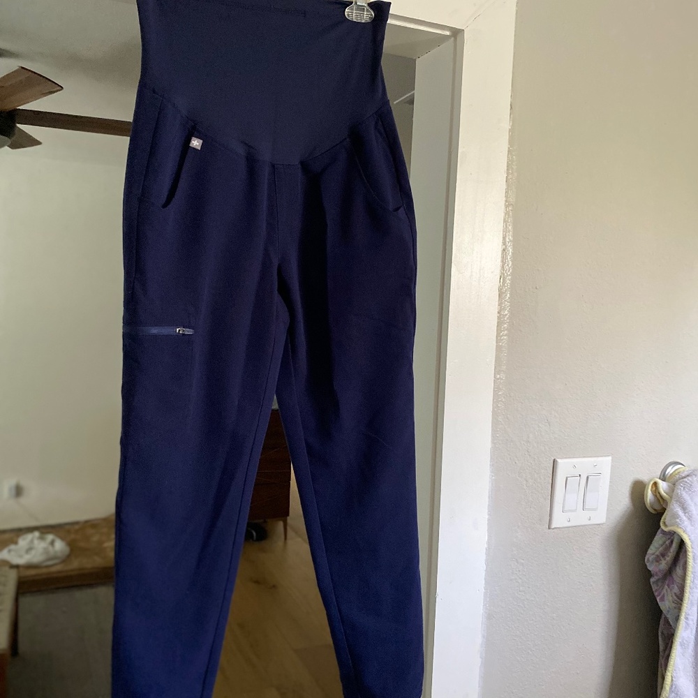 Figs Maternity Zamora Jogger Scrub Pants (Dark Blue)